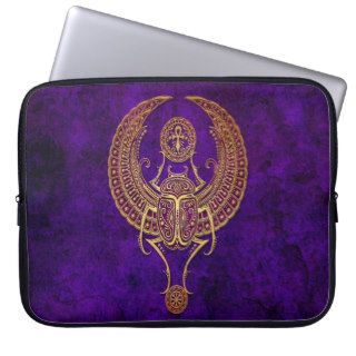 Winged Egyptian Scarab Beetle with Ankh   purple Laptop Sleeve