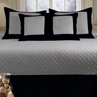 Brentwood Grey And Black Quilted 3 piece Bedspread Set