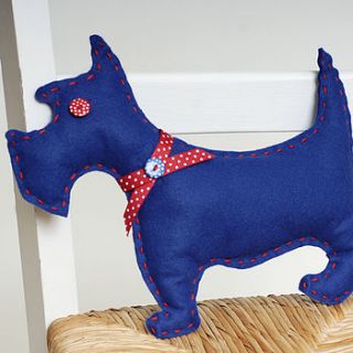 'make & sew' funky felt blue dog sewing kit by kitty kay   'make & sew'