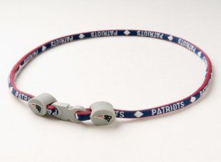 Eagles Wings New England Patriots Youth Titanium Necklace  Sports Fan Necklaces  Sports & Outdoors