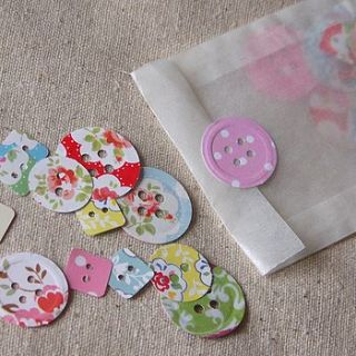 garden party button confetti by laurafallulah