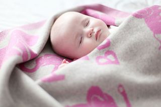 'precious little bundle' cashmere blanket by cashmere tots scotland