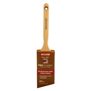 Wooster Angle Sash Natural Paint Brush (Common 2.5 in; Actual 2.6 in)