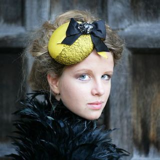 bumble bee pillbox hat with bow by the headmistress