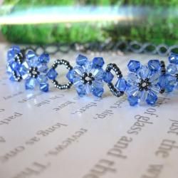 Handmade Blue Crystal Sunflower Choker (USA) Necklaces