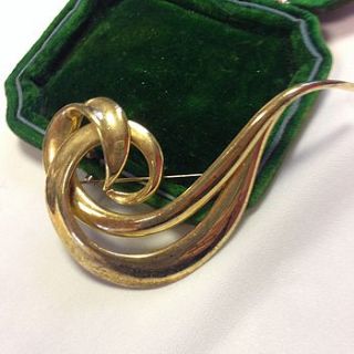 vintage modernist goldtone swirl brooch by iamia
