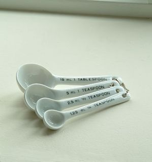 measuring spoon set white by garden trading