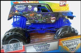 Hot Wheels Monster Jam Son Uva Grave Digger 124 Scale Truck Toys & Games