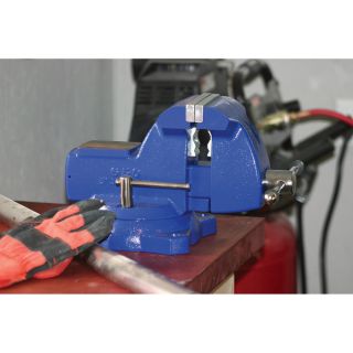 Yost Combination Pipe and Bench Vise — 5in. Jaw Width, Model# 650-Blue  Bench Vises