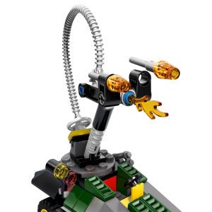 LEGO Iron Man vs. The Mandarin Ultimate (76008)      Toys