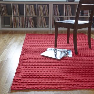 Hand Woven Rhythm Red Wool Rug (36 X 56)