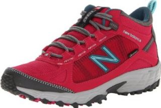 New Balance Women's WO790 Light Hiking Boot Shoes