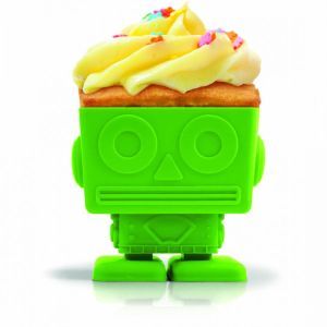 Yumbots   Robot Shaped Silicone Cupcake Moulds      Gifts