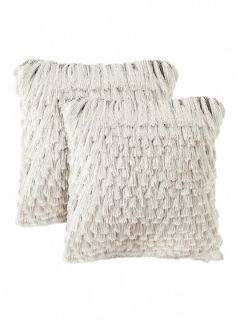 Cali Shag Pillows (Set of 2) by Safavieh Pillows