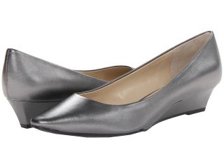 Adrienne Vittadini Prince Womens 1 2 inch heel Shoes (Pewter)