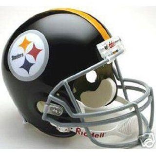 Pittsburgh Steelers 1963 1976 Deluxe Replica Throwback Full Size Helmet  Sports Related Collectible Helmets  Sports & Outdoors