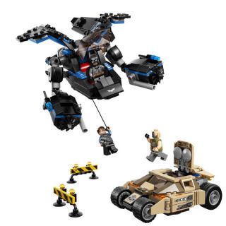 LEGO Super Heroes The Bat vs. Bane Tumbler Chase (76001)      Toys