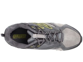 New Balance MO689 Grey