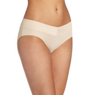 Warner's Women's No Pinching. No Problems. V front Hipster Panty # 5638