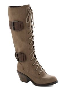 Want to Wander Boot in Tan  Mod Retro Vintage Boots