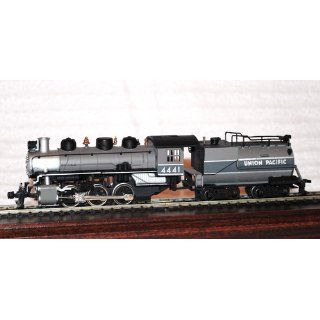 Bachmann Trains Usra 0 6 0 with Smoke and Vanderbilt Tender   U.P. 4441 (Greyhound) Toys & Games