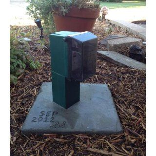 Arlington GPD19G Gard N Post Outdoor Landscape Lighting Garden Post with Outlet Cover, 19 Inch, Green    