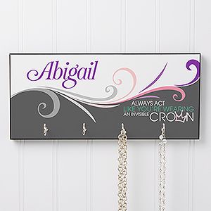 Daily Wit Personalized Necklace Holder