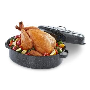 Covered Countertop Oval Roaster for Even Browning of Meats