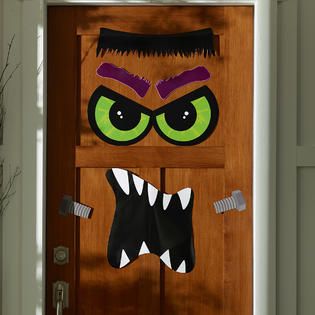Totally Ghoul Halloween Door Décor Frankie Face   Seasonal