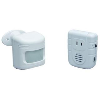 Defiant 180 Degree Outdoor White Sensor with Outlet Control DISCONTINUED DF 6019 WH B